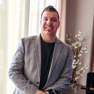 Profile picture of aaronlotzow
