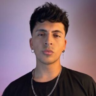 Profile picture of aaronolvera